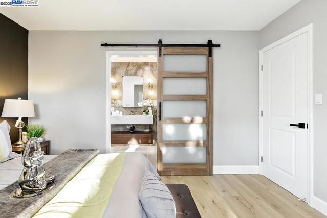 30456 Hoylake St, Hayward CA: https://media.crmls.org/mediaz/a5fde523-a4ae-4217-9682-fd646ee487c6.jpg