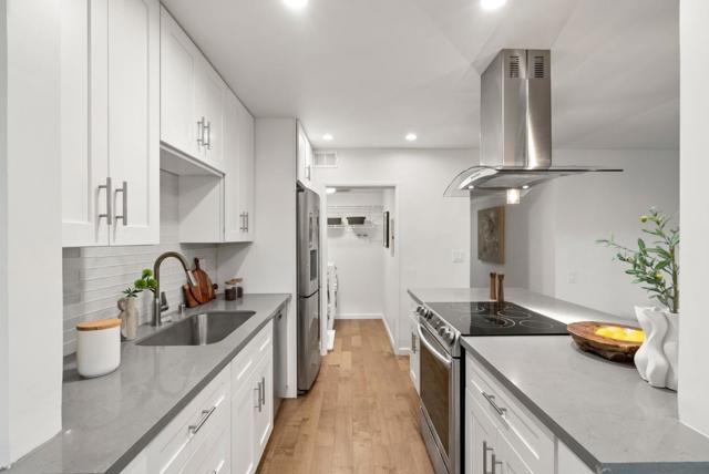 3334 Brittan Avenue, San Carlos CA: https://media.crmls.org/mediaz/a5ff488d-71e4-4a08-b513-efc1c55da859.jpg