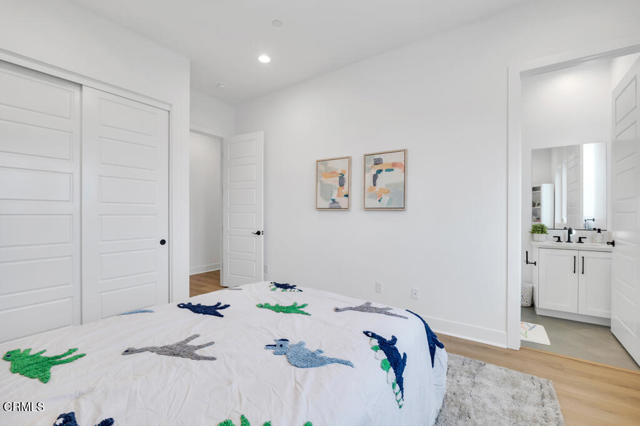 Detail Gallery Image 43 of 61 For 11944 N Red Hawk Ln, Porter Ranch,  CA 91326 - 5 Beds | 5 Baths