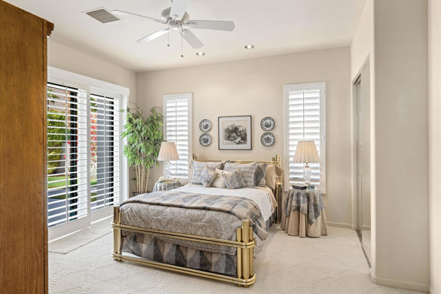900 Dogwood Circle E, Palm Springs, CA 92264