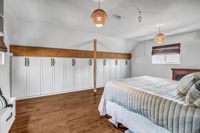 12661 Cijon st, San Diego CA: https://media.crmls.org/mediaz/a5ffd94b-dbf4-4b58-9722-a2331e175fe9.jpg