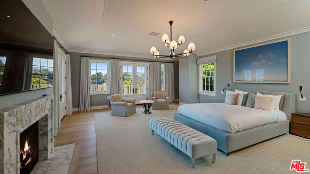 525 Spoleto Drive, Pacific Palisades CA: https://media.crmls.org/mediaz/a5ffe28e-5793-413a-ab6e-b22af08a3174.jpg