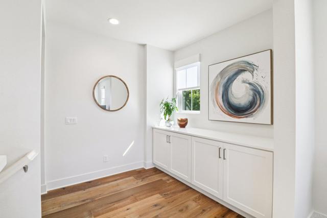 Detail Gallery Image 15 of 33 For 665 Sea Ridge Ct, Encinitas,  CA 92024 - 4 Beds | 3/1 Baths