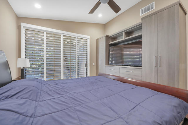38019 Crocus Lane, Palm Desert CA: https://media.crmls.org/mediaz/a6002ad8-5b3c-4a7f-9b62-a5e12a9a166f.jpg
