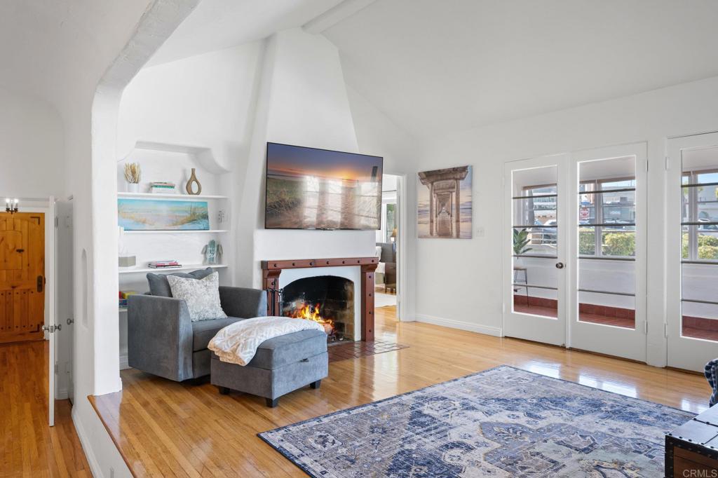 1303 Cave Street - photo 11