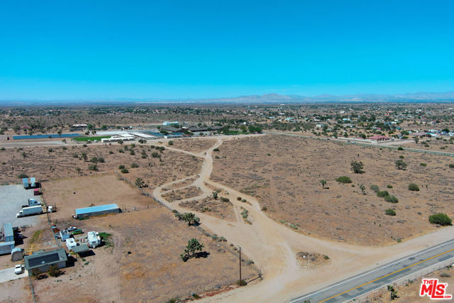 0 Yucca Terrace Drive, Phelan CA: https://media.crmls.org/mediaz/a600e9f9-7503-4a98-8728-91bc730dd280.jpg