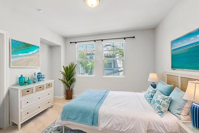 2454 Antlers Way, San Marcos CA: https://media.crmls.org/mediaz/a602ce60-c5c4-4903-a46a-42337aea5e23.jpg