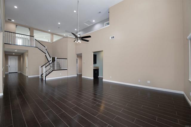 Detail Gallery Image 6 of 55 For 5506 Lipizzaner Cir, Oceanside,  CA 92057 - 4 Beds | 3/1 Baths