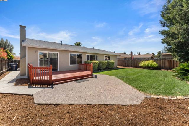 4754 Zinnia Ct., Livermore CA: https://media.crmls.org/mediaz/a603f400-9eb5-4b1e-8894-3993f0ff8cdf.jpg