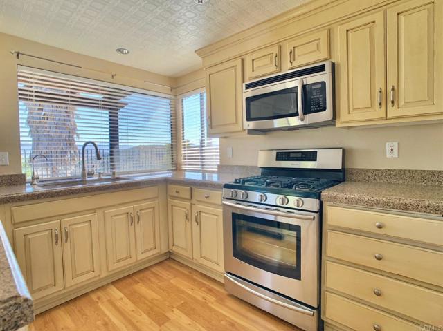 Image 13 of 39 For 3331 Eton Greens Court