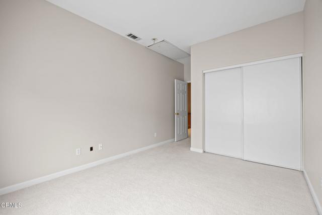 273 Camino Toluca, Camarillo CA: https://media.crmls.org/mediaz/a6050f74-5dea-4512-8678-8960cf34996f.jpg