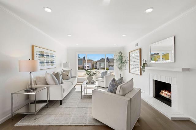 751 Skyline Drive, Daly City CA: https://media.crmls.org/mediaz/a6054bee-e3d3-43df-a97c-9fa0844832fe.jpg