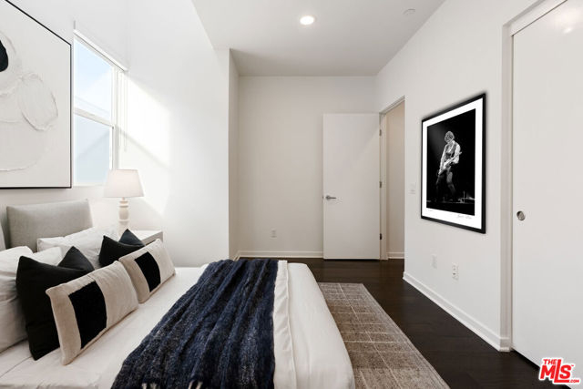 8406 1/2 Blackburn Avenue, Los Angeles CA: https://media.crmls.org/mediaz/a6055916-6c7c-477e-a266-1c94160255dd.jpg