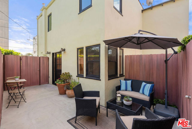 838 Hilldale, West Hollywood CA: https://media.crmls.org/mediaz/a60580d6-6a27-4cb0-bf1c-4e2e559a4609.jpg