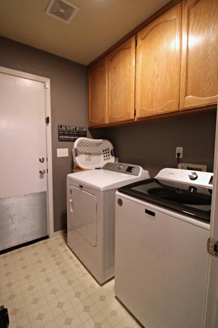 778 Mission Ridge Drive, Manteca CA: https://media.crmls.org/mediaz/a606ccc5-619f-4b9d-8d01-6f4d12b80a1b.jpg