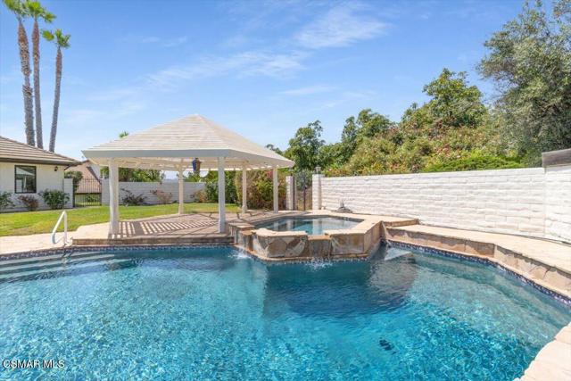 8445 Roseland Avenue, Moorpark CA: https://media.crmls.org/mediaz/a60775d6-25ac-4e3e-a78f-3c2c2301e713.jpg