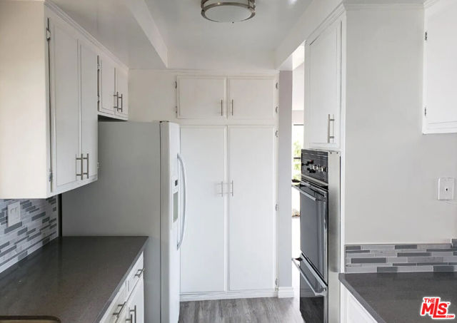 7 Clipper Road, Rancho Palos Verdes CA: https://media.crmls.org/mediaz/a6084903-a7e1-4eac-8d56-0727e2ee4061.jpg