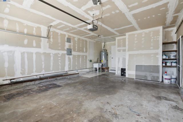 36302 Frobisher Dr, Fremont CA: https://media.crmls.org/mediaz/a608c740-8d3d-40c7-b164-d4a080bd80df.jpg