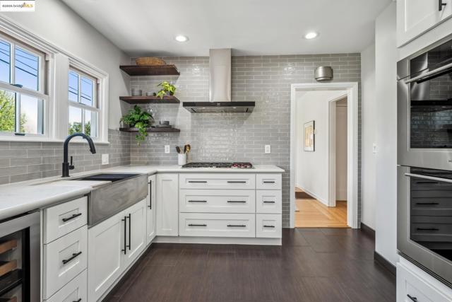 267 Columbia Ave, Kensington CA: https://media.crmls.org/mediaz/a60a08fa-2cfe-4aaa-8269-a26bbfc6254f.jpg