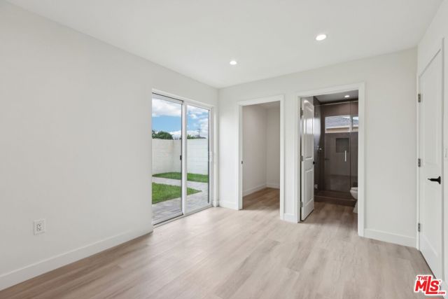 6731 Delco Avenue, Winnetka CA: https://media.crmls.org/mediaz/a60a9cae-298e-4304-8b8b-93f7c2b549ef.jpg