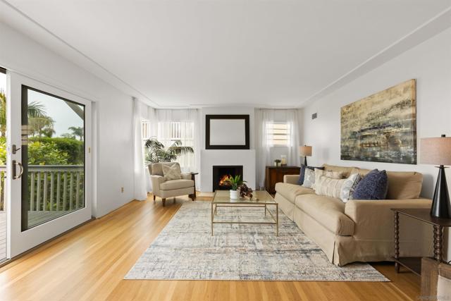 933 Rosecrans, San Diego CA: https://media.crmls.org/mediaz/a60aaf5a-d6e5-40e6-9683-7504dfc41d9b.jpg