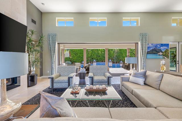 17 Emerald Court, Rancho Mirage CA: https://media.crmls.org/mediaz/a60ae6d2-d194-4a05-a60d-416991f3c4c6.jpg