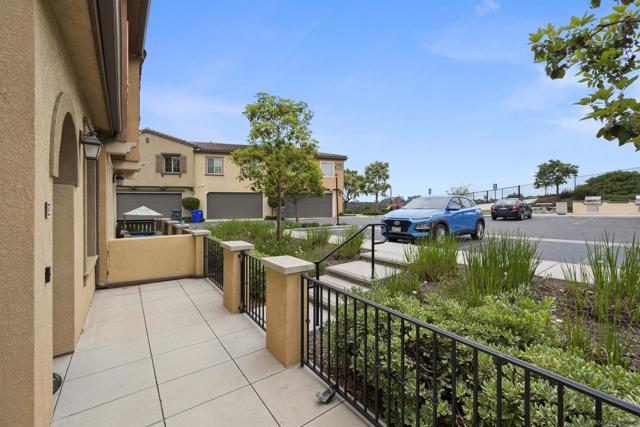 1800 Saltaire Place, San Diego CA: https://media.crmls.org/mediaz/a60b36cf-687b-42a8-bbd4-da52c2c1e553.jpg