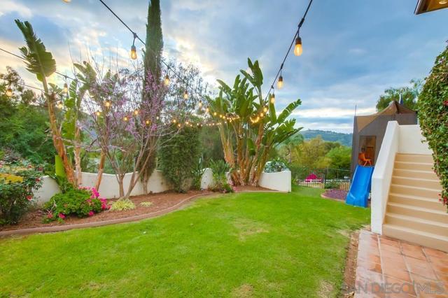 1935 Vista De La Montana, El Cajon CA: https://media.crmls.org/mediaz/a60c46ae-585b-4dde-b289-010dc67dc99a.jpg