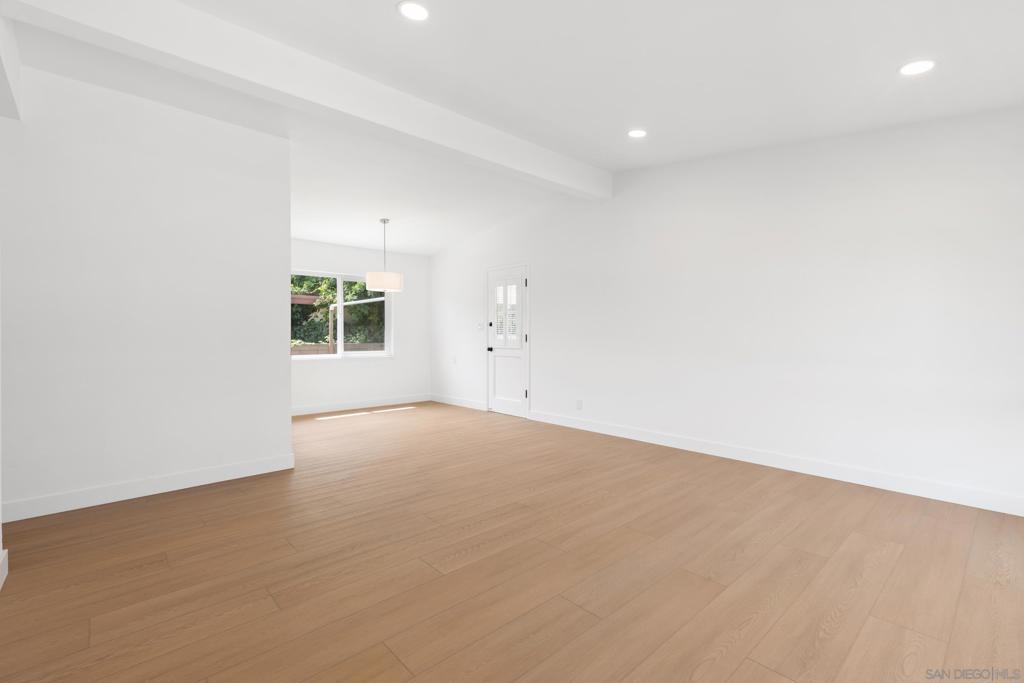 8851 Geraldine Ave - photo 7