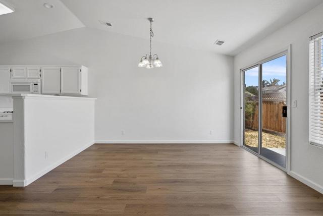 2301 Valley View Road, Hollister CA: https://media.crmls.org/mediaz/a60d3de7-1f63-4ab7-905d-04125fe9c9ab.jpg