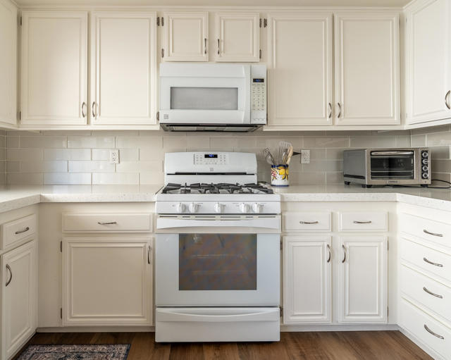 68697 Cll Tortosa, Cathedral City CA: https://media.crmls.org/mediaz/a60d69ed-ac9e-4efa-a2c9-df6b9ce74fe7.jpg