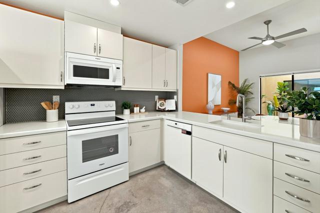 72302 Merry Vale Way, Palm Desert, CA 92260