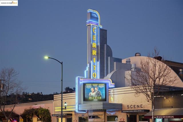 1000 Navellier St, El Cerrito CA: https://media.crmls.org/mediaz/a60dff34-ad28-4a14-b794-d55044016f0f.jpg