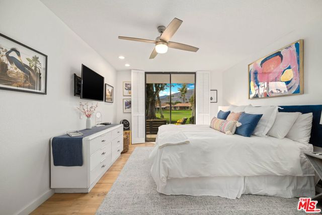 60 La Ronda Drive, Rancho Mirage CA: https://media.crmls.org/mediaz/a60e1c3e-7ebf-4642-b17e-3a63c2c57235.jpg