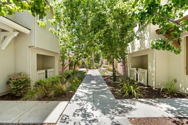 129 Ivory Palm Terrace, Sunnyvale CA: https://media.crmls.org/mediaz/a60e8306-35f3-49b9-a495-1bf02b397b03.jpg