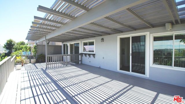 Drew Fenton | 2724 Angelo Drive Los Angeles CA | MLS: 7438883