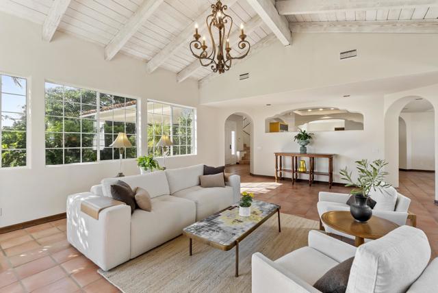 Detail Gallery Image 8 of 54 For 28889 Anderson Ct, Escondido,  CA 92026 - 4 Beds | 4 Baths