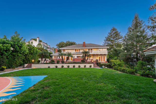 5320 Long Shadow Court, Westlake Village CA: https://media.crmls.org/mediaz/a6115e34-e550-47b5-98bd-1bccd92eca64.jpg