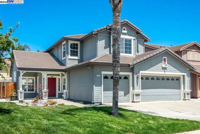 2315 Sabrina Way, Tracy CA: https://media.crmls.org/mediaz/a611f8a5-6bb0-47ab-99ba-fc120f35fb59.jpg