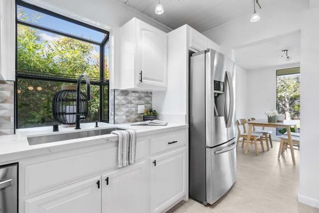 938 Ferngrove Drive, Cupertino CA: https://media.crmls.org/mediaz/a6137a29-f7a1-49a0-a4be-8bb54974e193.jpg