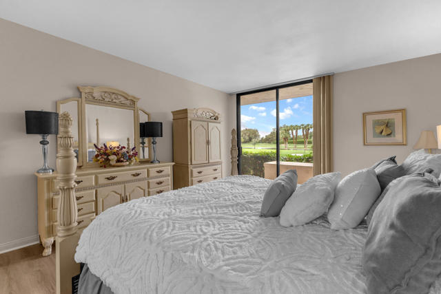 910 Island Drive #112, Rancho Mirage, CA 92270