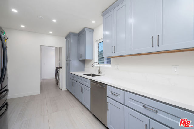 13032 Glamis Street, Pacoima CA: https://media.crmls.org/mediaz/a61403af-5df3-4a70-90d1-e8427a13ddd6.jpg