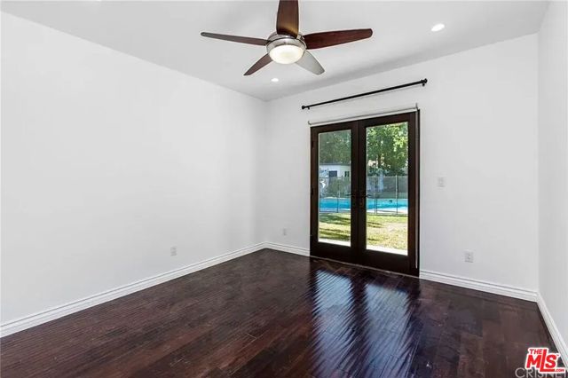 13201 Bloomfield Street, Sherman Oaks CA: https://media.crmls.org/mediaz/a61491f0-6b46-4698-9b87-9908a89fe626.jpg