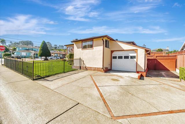 704 87th Street, Daly City CA: https://media.crmls.org/mediaz/a6150385-bdc8-4451-971e-3eda40e0718a.jpg