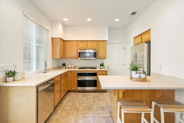 105 Estrada Drive, Mountain View CA: https://media.crmls.org/mediaz/a615cc80-96da-4eff-85c3-df0e4e51933f.jpg