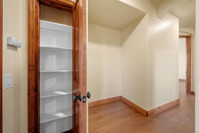 32991 Adelante St, Temecula CA: https://media.crmls.org/mediaz/a6170c86-1249-408e-ba2d-5faac2323c99.jpg