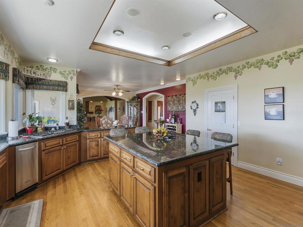 MLS #250032039SD image #14