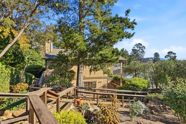 455 Avenue Portola, El Granada CA: https://media.crmls.org/mediaz/a618d593-5f58-4eb9-86f4-490807175b58.jpg