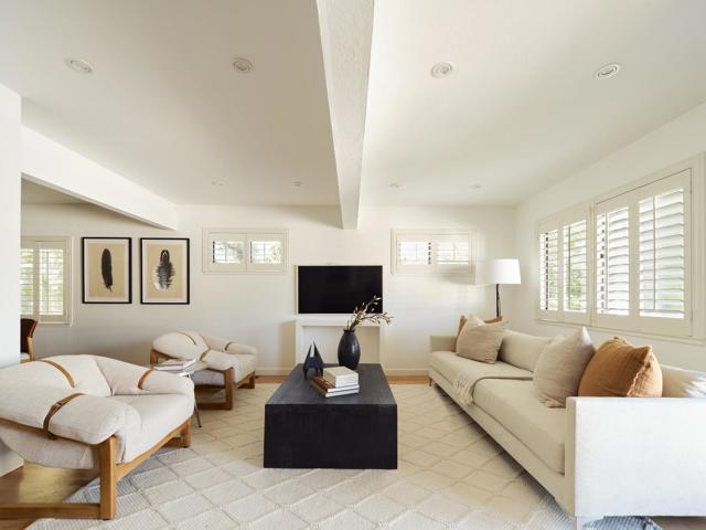 639 Palmer Lane, Menlo Park CA: https://media.crmls.org/mediaz/a61967a7-5ced-4ed3-8068-0efa2be101c1.jpg