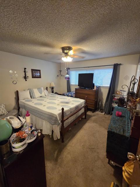1361 California Street, Imperial Beach CA: https://media.crmls.org/mediaz/a6197144-7044-4e60-8d9e-5945ba40eb49.jpg